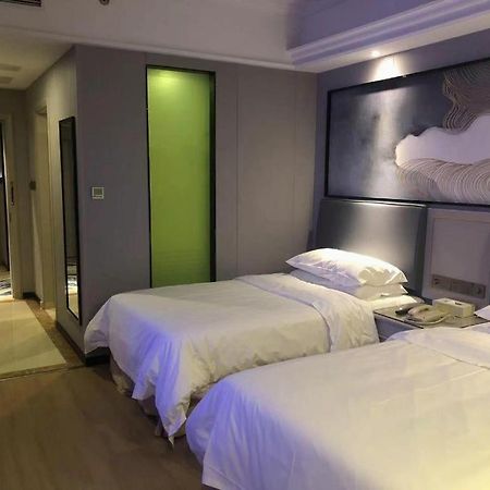 Vienna International Hotel Shanghai Pujiang Exterior photo
