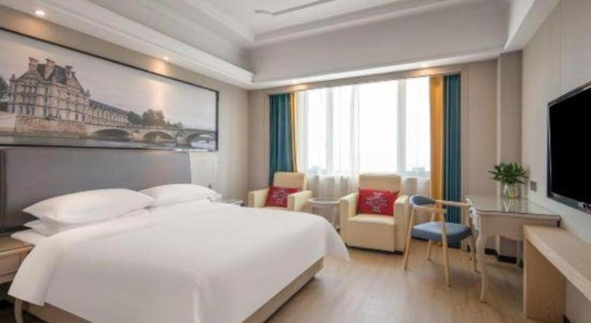 Vienna International Hotel Shanghai Pujiang Exterior photo