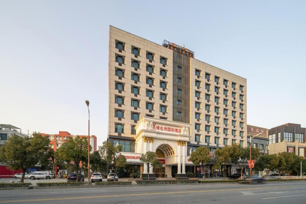 Vienna International Hotel Shanghai Pujiang Exterior photo