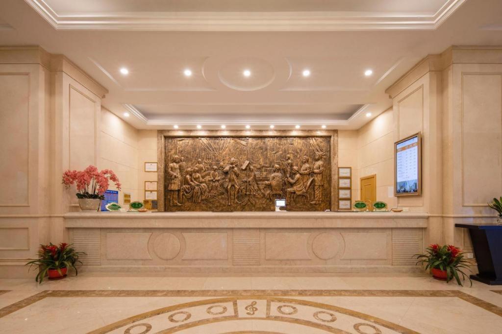 Vienna International Hotel Shanghai Pujiang Exterior photo