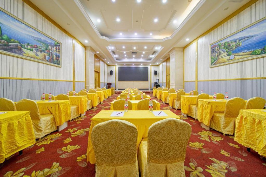 Vienna International Hotel Shanghai Pujiang Exterior photo