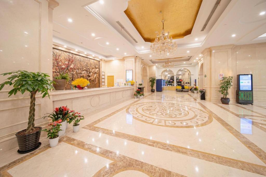 Vienna International Hotel Shanghai Pujiang Exterior photo