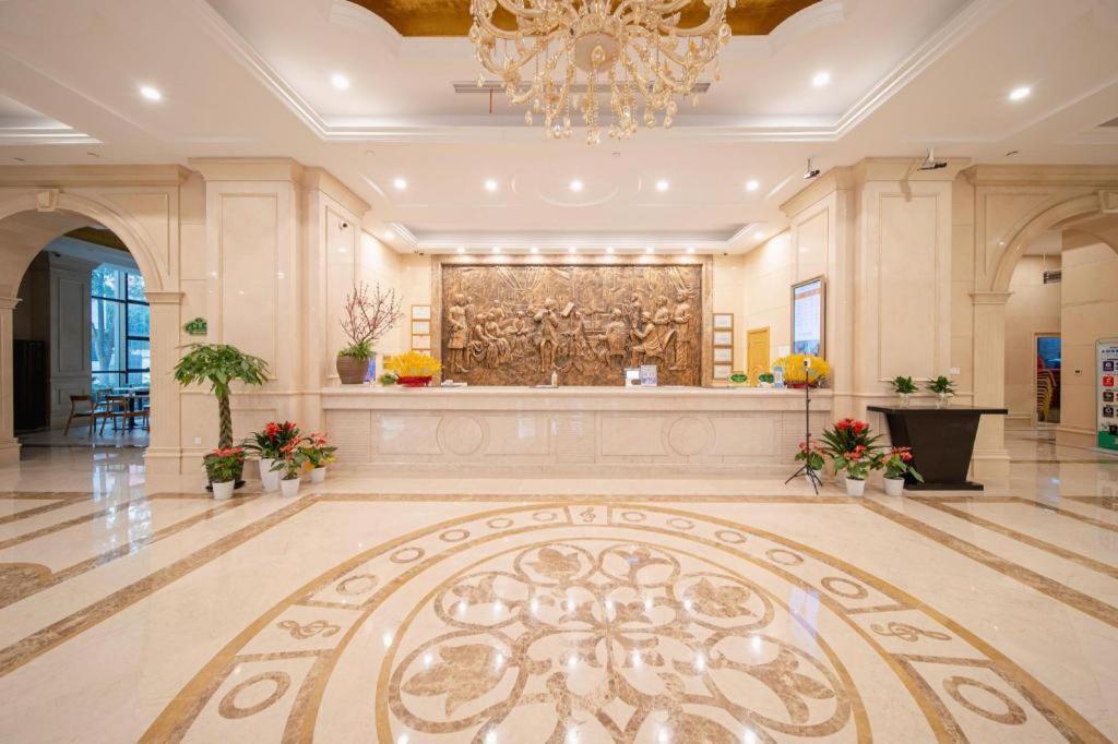 Vienna International Hotel Shanghai Pujiang Exterior photo