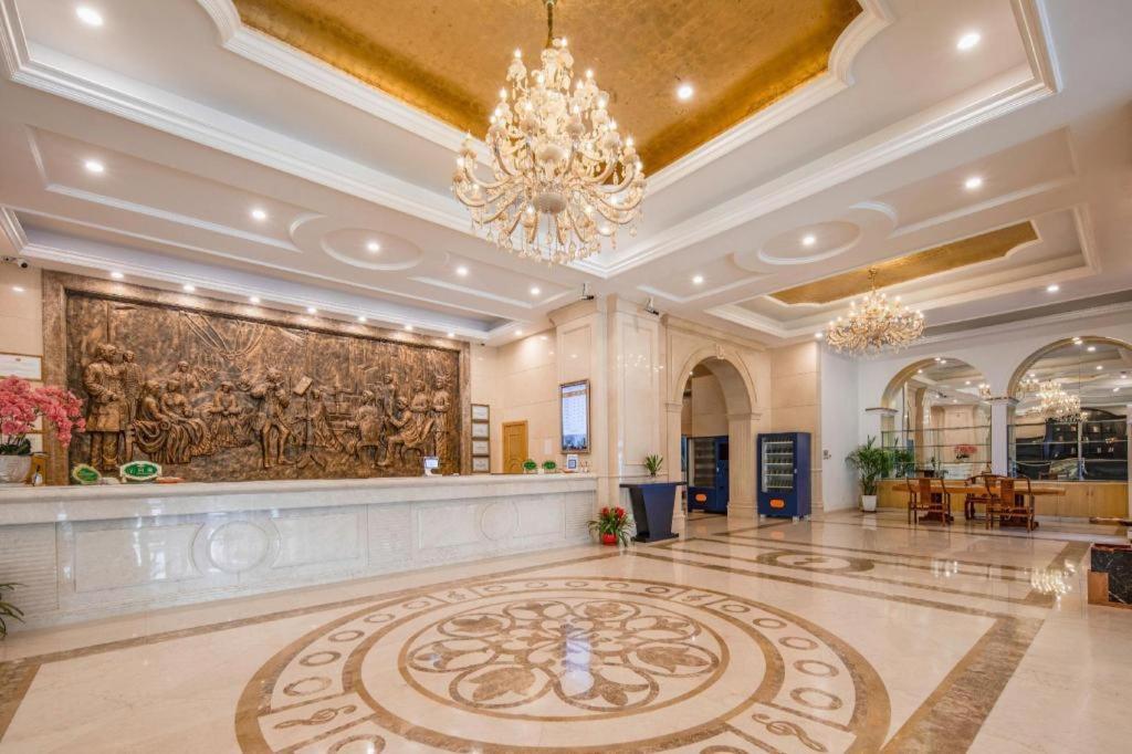 Vienna International Hotel Shanghai Pujiang Exterior photo
